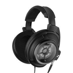 HD 820