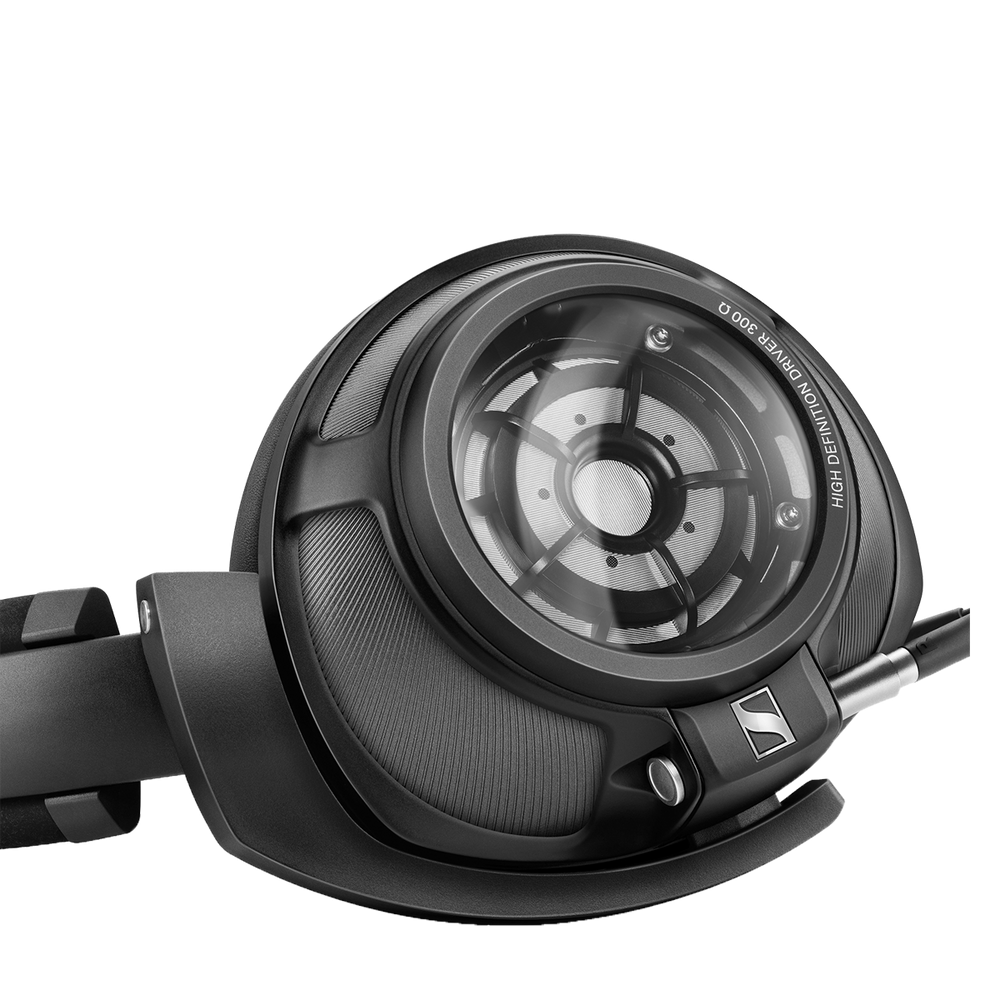 HD 820